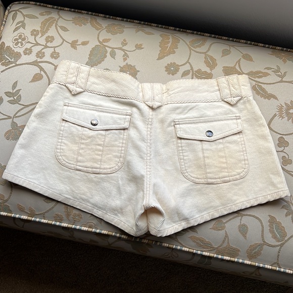 Ripcurl corduroy short shorts - Picture 2 of 5